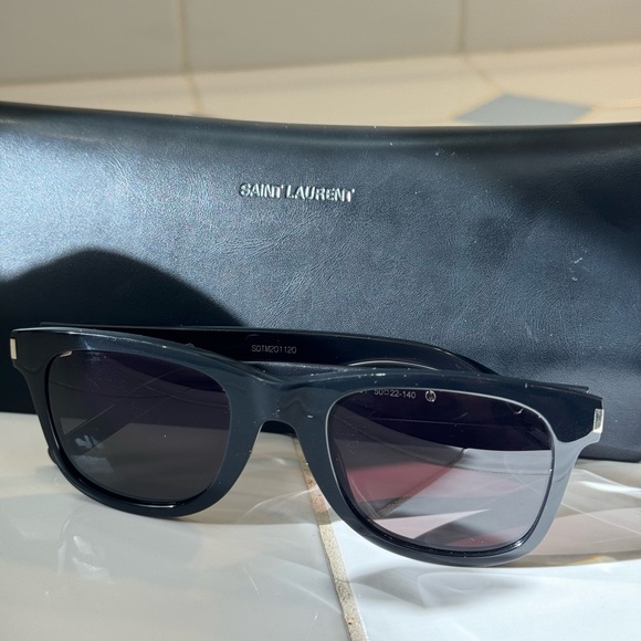 Saint Laurent sunglasses - Picture 6 of 7